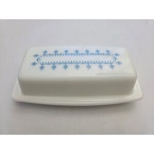Pyrex Vintage Snowflake Garland Butter Dish With Lid Blue White
